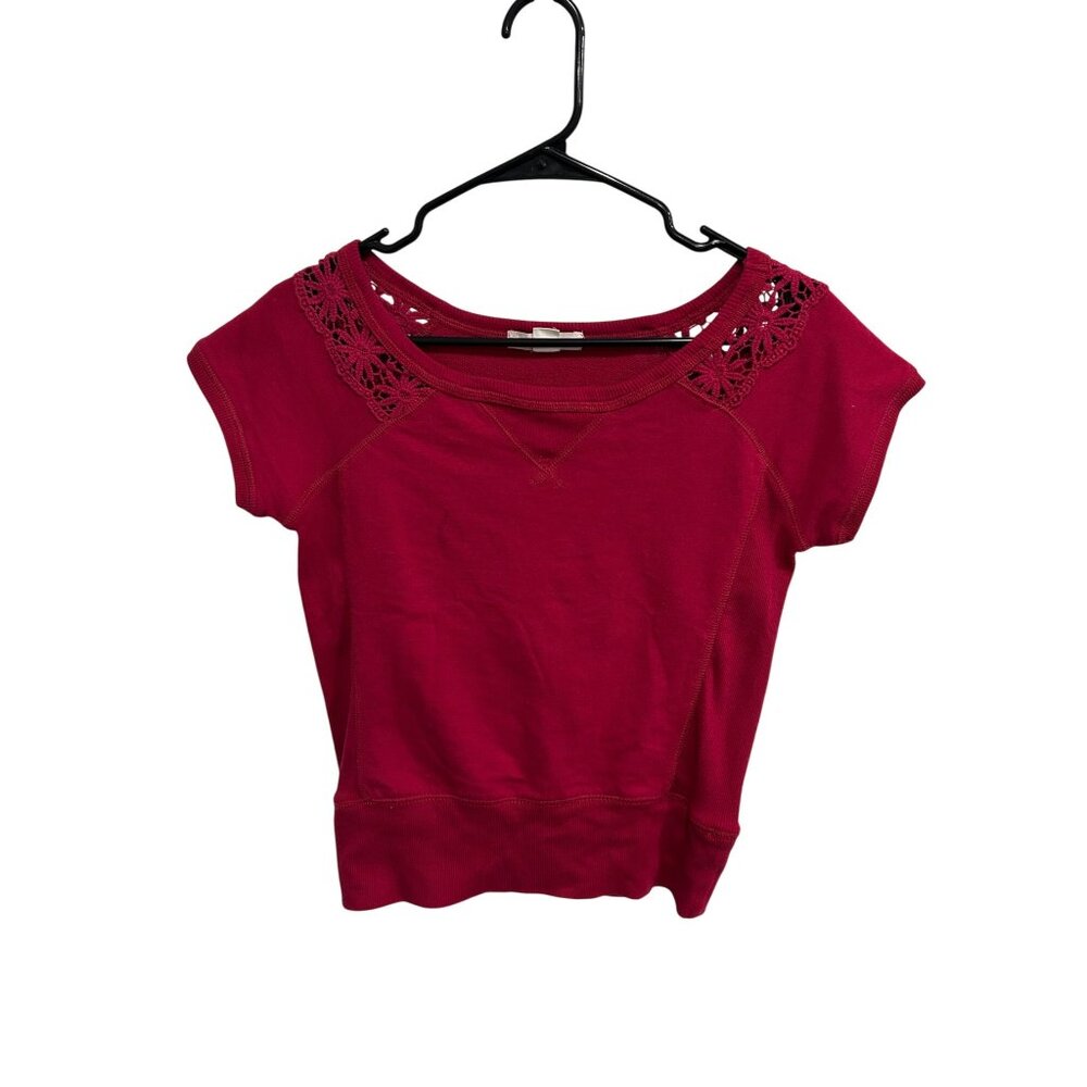 Derek Heart Womens Red Crochet Accent Short Sleeve Top Size Medium Casual